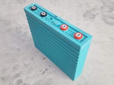 高效 48V 200AH 锂电池在工业领域的应用优势